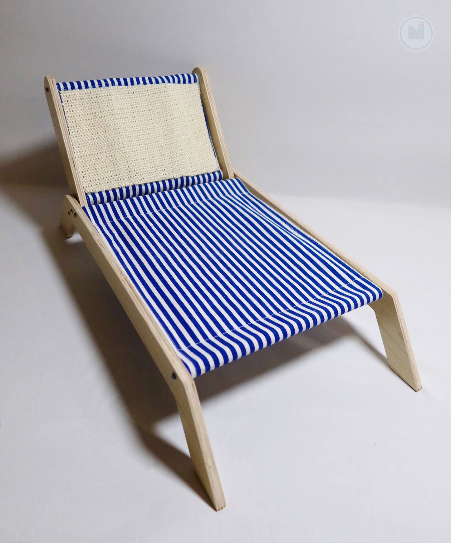 Beach Chair Cat Scratcher and Bed